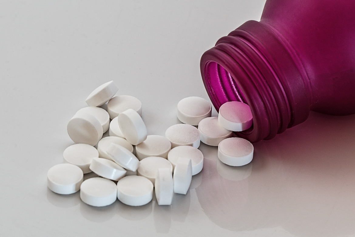Bottle and pills