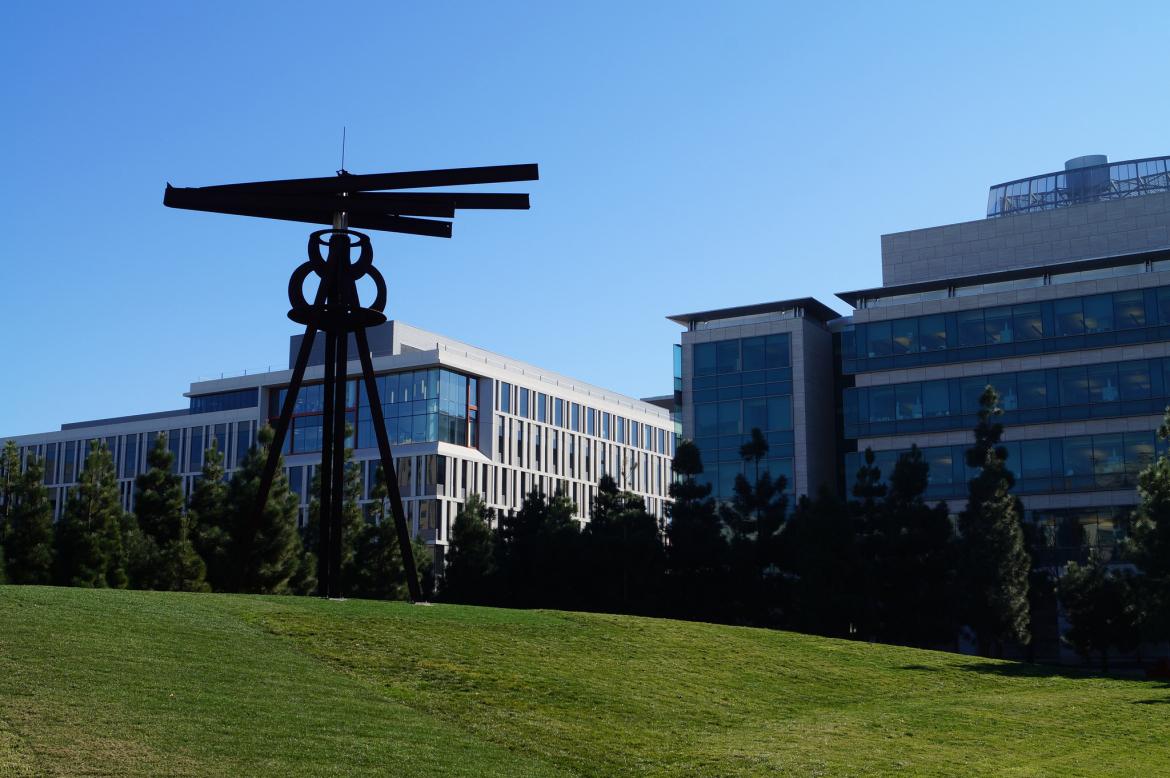 “Dreamcatcher” in its new home on the Koret Quad