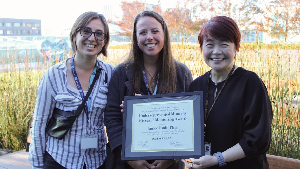 Tsoh receiving award